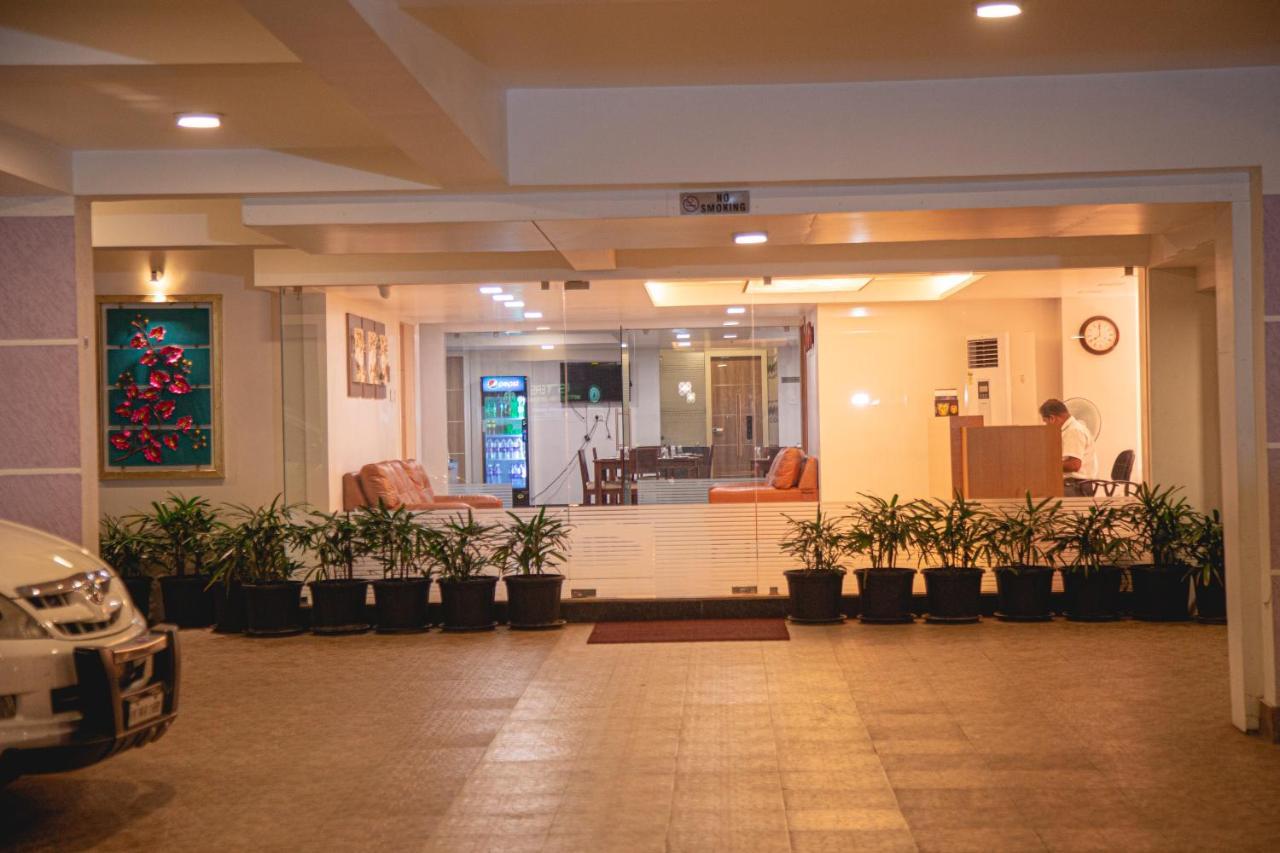 Park Avenue Suites Coimbatore Buitenkant foto